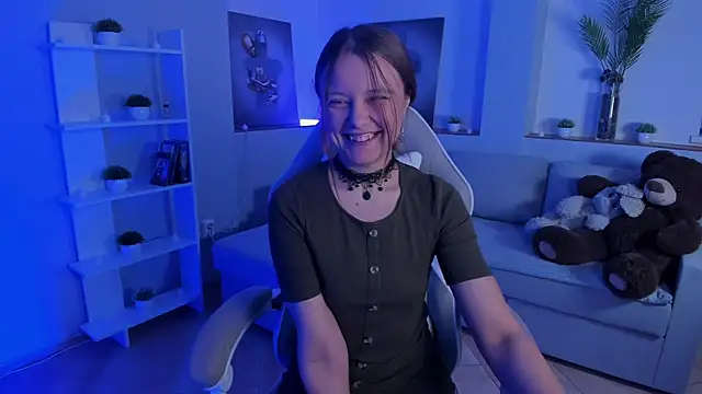 AlicePill online show from 11/11/25, 01:49