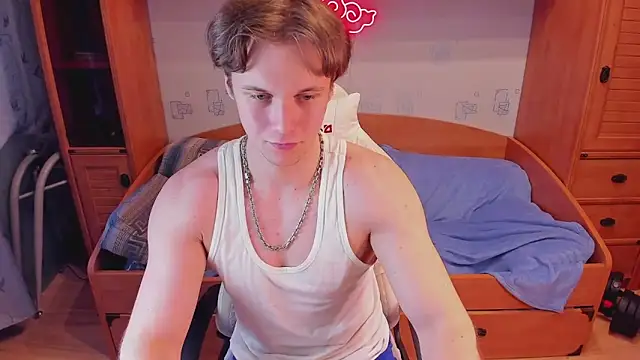 Dexter Bennett online show from 06/08/26, 06:52