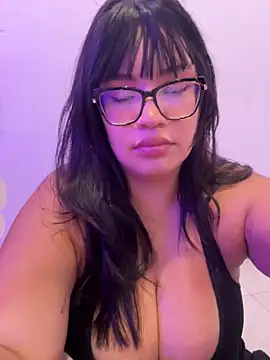 Emily Taylor2 online show from 04/25/26, 02:03