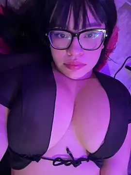 Emily Taylor2 online show from 06/05/26, 01:56
