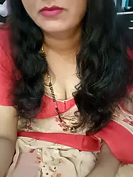 Snapshot of Niharika555 chatting on 01/17/26, 04:39 Niharika555 online show from 01/17/26, 04:39