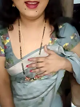 Snapshot of Niharika555 chatting on 04/08/26, 02:28 Niharika555 online show from 04/08/26, 02:28