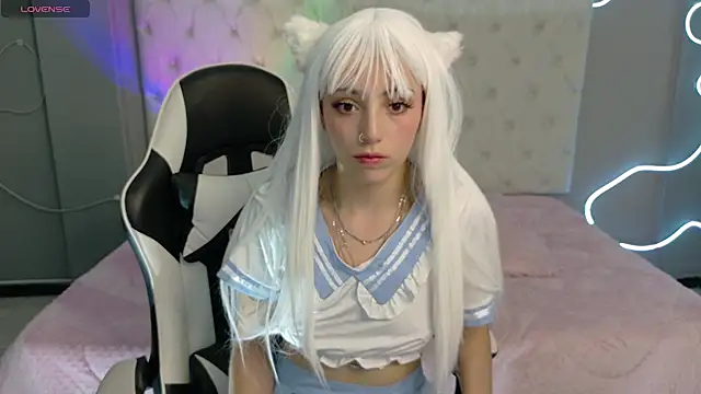 Snapshot of Megan__cole1 chatting on 09/24/25, 03:54 Megan cole1 online show from 09/24/25, 03:54