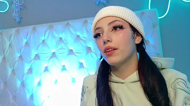 Snapshot of Megan__cole1 chatting on 11/07/25, 03:39 Megan cole1 online show from 11/07/25, 03:39