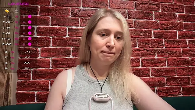 CitrusBlissss online show from 11/23/25, 02:39