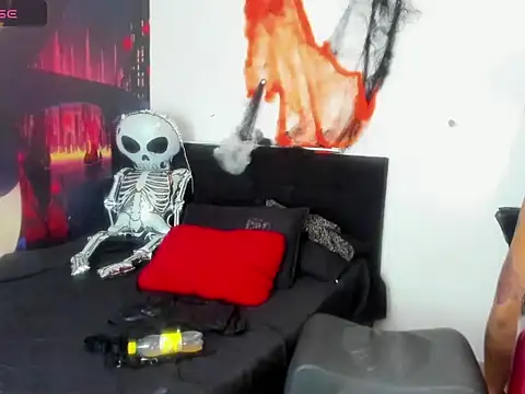 MANELYK S7 online show from 10/18/25, 12:13