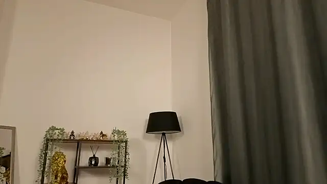 aerisblue online show from 11/19/25, 07:14