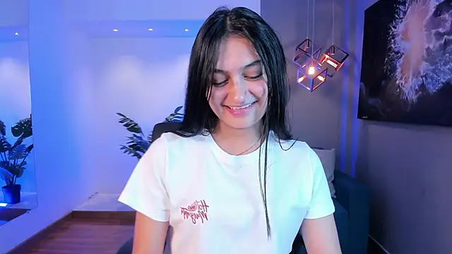 AidaJones online show from 10/07/25, 11:51