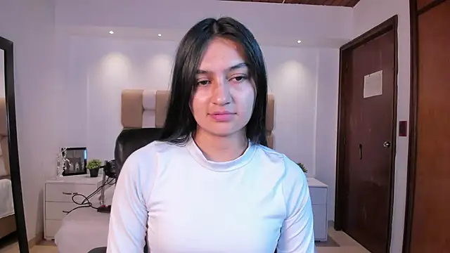 AidaJones online show from 10/10/25, 01:10