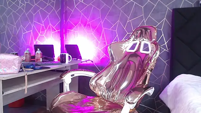 shanthal bllizz online show from 10/31/25, 03:07