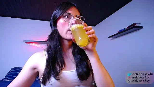 selene s3x online show from 09/29/25, 10:47