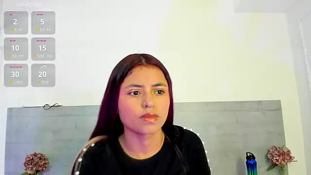 sunnyWhitee online show from 05/22/26, 07:08