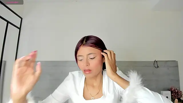 sunnyWhitee online show from 07/10/26, 11:24
