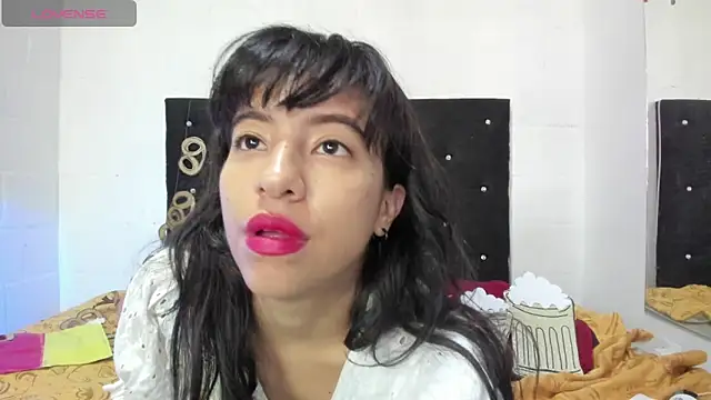 Snapshot of princess_Gyal chatting on 10/05/25, 02:15 princess Gyal online show from 10/05/25, 02:15