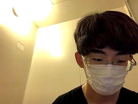 Snapshot of kurusu46 chatting on 10/12/25, 03:49 kurusu46 online show from 10/12/25, 03:49