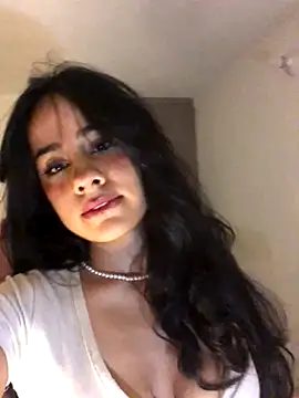 Snapshot of SelinaCatt_ chatting on 10/03/25, 12:07 SelinaCatt online show from 10/03/25, 12:07