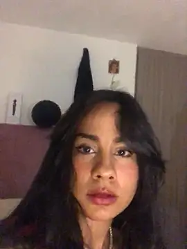 Snapshot of SelinaCatt_ chatting on 10/11/25, 10:30 SelinaCatt online show from 10/11/25, 10:30