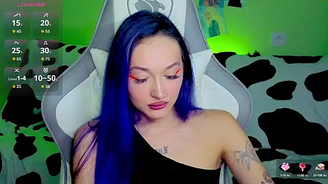 Snapshot of Im_suka chatting on 09/23/25, 02:14 Im suka online show from 09/23/25, 02:14