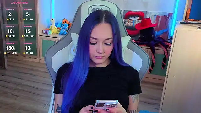 Snapshot of Im_suka chatting on 10/25/25, 04:20 Im suka online show from 10/25/25, 04:20