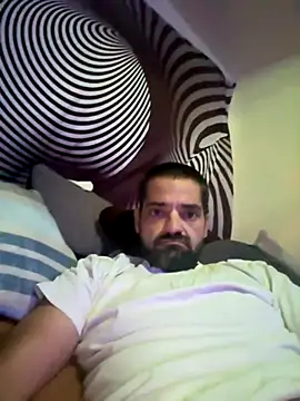 KnightWolfie online show from 09/15/25, 06:02