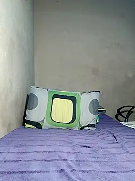 Snapshot of khetyvile chatting on 12/01/25, 08:47 khetyvile online show from 12/01/25, 08:47