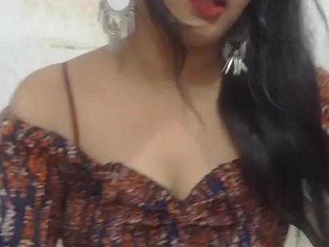POOJA 199 online show from 06/15/26, 07:32