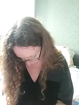 PerpetuaAnastagi online show from 10/16/25, 12:39