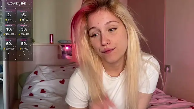 Snapshot of _Annabel_Myr_ chatting on 09/25/25, 11:14 Annabel Myr online show from 09/25/25, 11:14