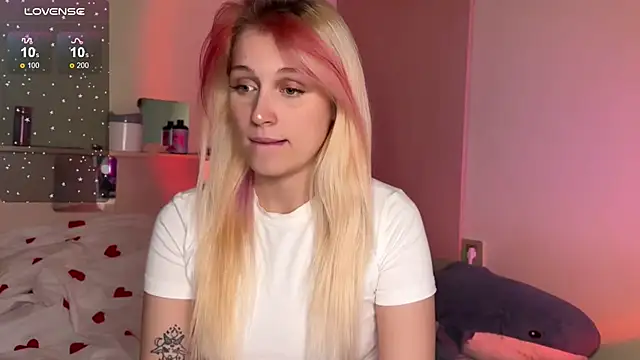 Snapshot of _Annabel_Myr_ chatting on 10/09/25, 11:19 Annabel Myr online show from 10/09/25, 11:19