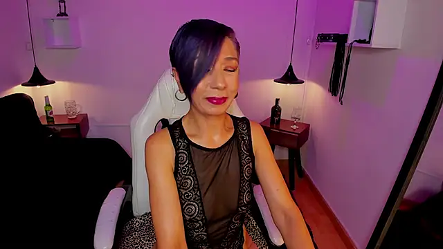 Trinityy   online show from 05/27/26, 07:44