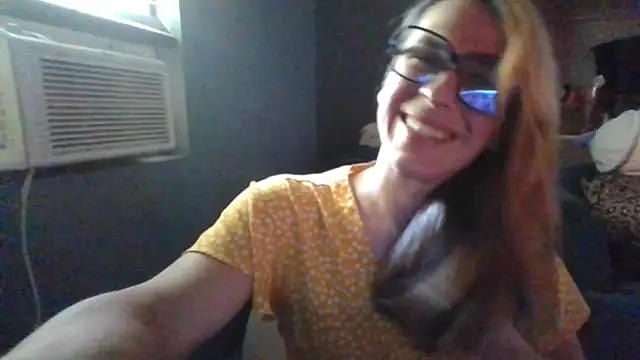 mayra mayhem online show from 08/03/26, 04:00