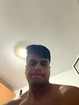 Snapshot of Noam7080z chatting on 10/06/25, 11:13 Noam7080z online show from 10/06/25, 11:13