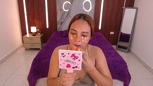 lina fajardo22 online show from 09/30/25, 12:54