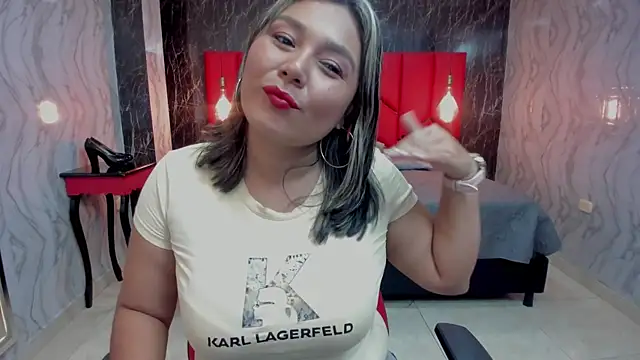 LatinaHoleQueen online show from 05/28/26, 02:47