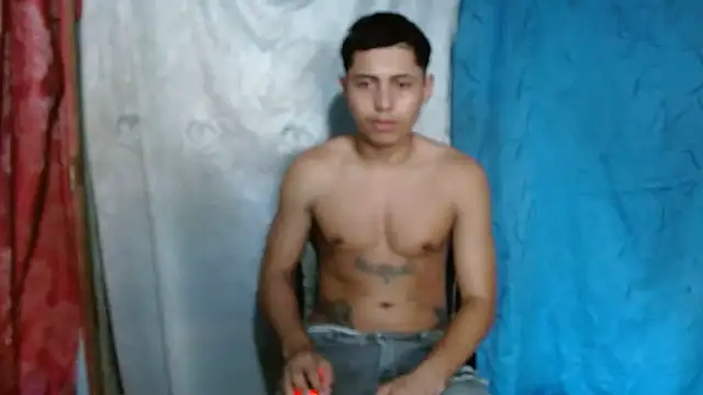 Snapshot of Lil_condor_bby1 chatting on 10/05/25, 09:02 Lil condor bby1 online show from 10/05/25, 09:02