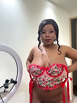 Snapshot of Elie-3 chatting on 10/19/25, 01:39 Elie-3 online show from 10/19/25, 01:39