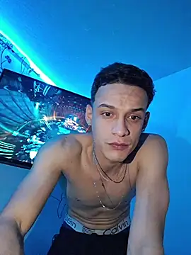 Snapshot of Ethanho0t chatting on 11/15/25, 07:38 Ethanho0t online show from 11/15/25, 07:38