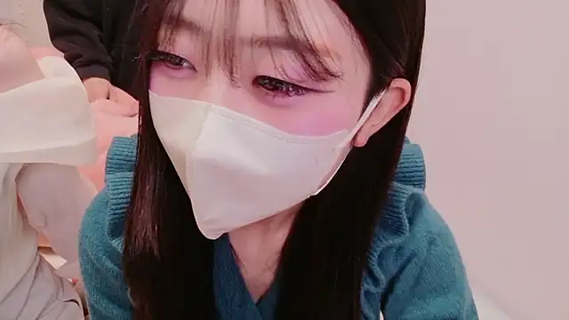Snapshot of MOEMOE-Q chatting on 02/05/26, 04:22 MOEMOE-Q online show from 02/05/26, 04:22