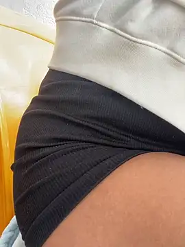 Snapshot of Sarahcutexoxox chatting on 09/15/25, 02:50 Sarahcutexoxox online show from 09/15/25, 02:50