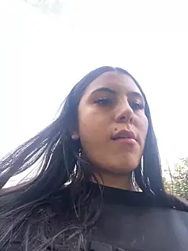 Snapshot of Sarahcutexoxox chatting on 09/20/25, 07:59 Sarahcutexoxox online show from 09/20/25, 07:59