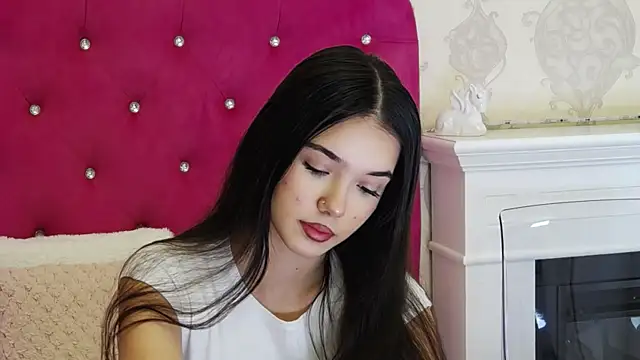 AlexisDevine online show from 11/02/25, 05:21