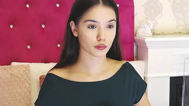 Snapshot of AlexisDevine chatting on 03/17/26, 05:22 AlexisDevine online show from 03/17/26, 05:22