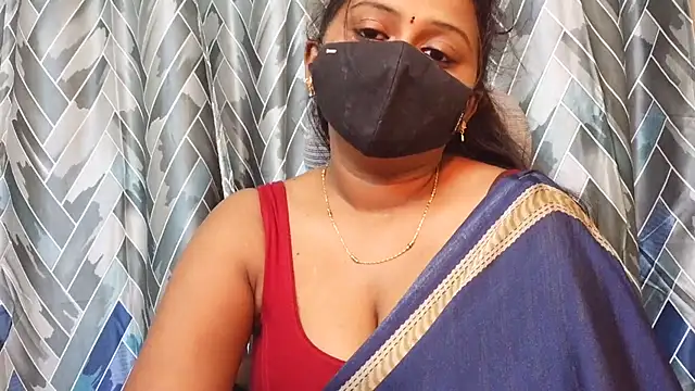 Pavani-Sexy online show from 07/21/26, 03:03