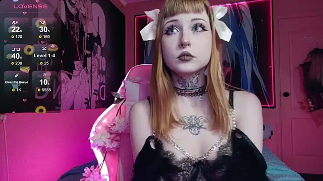 Snapshot of MilkMeSoftly chatting on 10/09/25, 08:23 MilkMeSoftly online show from 10/09/25, 08:23