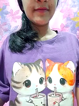 Snapshot of MariaEva69 chatting on 10/16/25, 08:32 MariaEva69 online show from 10/16/25, 08:32