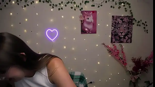 Amanda Bright  online show from 07/28/26, 03:21