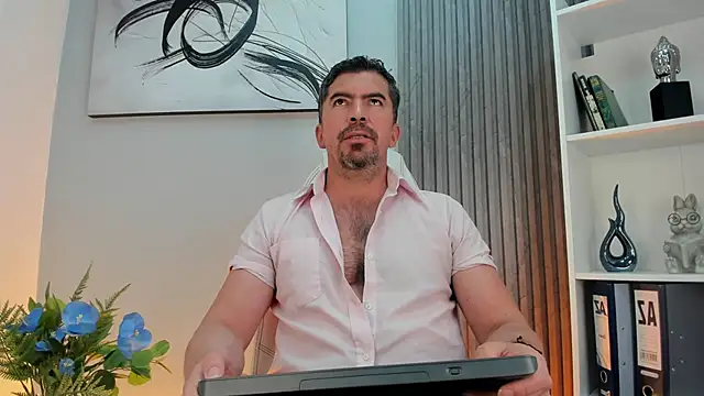 JuanKFit 45 online show from 05/27/26, 03:14