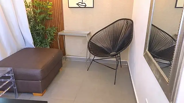 Lia Mar  online show from 10/25/25, 06:02