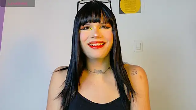 Snapshot of NATASHAA_WINZ chatting on 09/28/25, 05:57 NATASHAA WINZ online show from 09/28/25, 05:57