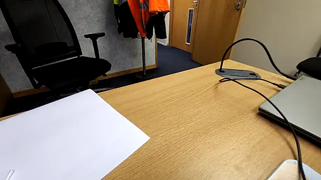 Snapshot of Oorse1966 chatting on 11/07/25, 08:47 Oorse1966 online show from 11/07/25, 08:47